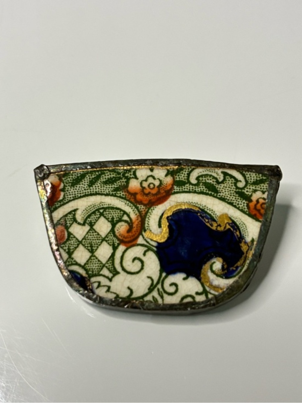 VTG Multicolor Floral Enamel Ceramic Earthenware Brooch with BL & GLD Accents